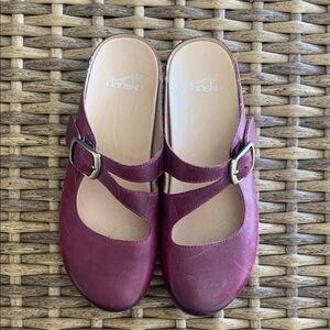 Dansko Women's Burgundy Mary Jane Shoes 38/8